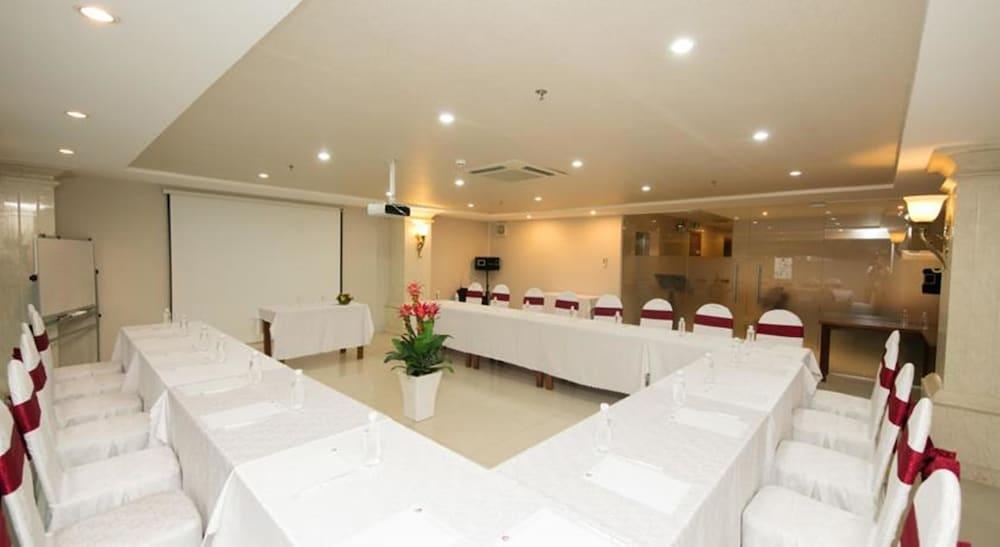 White Lion Hotel Ho Chi Minh-stad Buitenkant foto